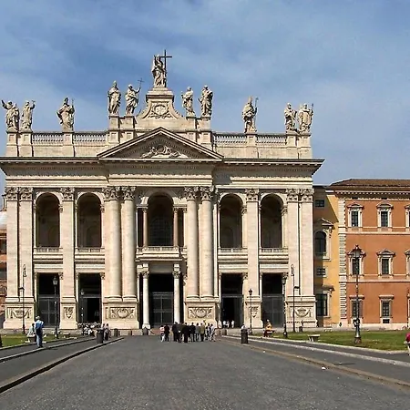 Domus Aurea2 A Stone's Throw From The Colosseum 아파트 로마