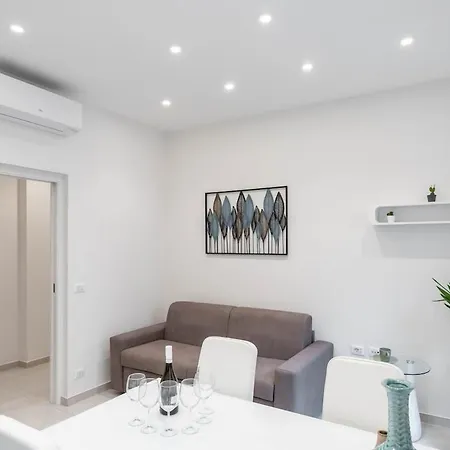 Domus Aurea2 A Stone's Throw From The Colosseum 아파트 로마