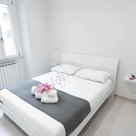 Domus Aurea2 A Stone's Throw From The Colosseum